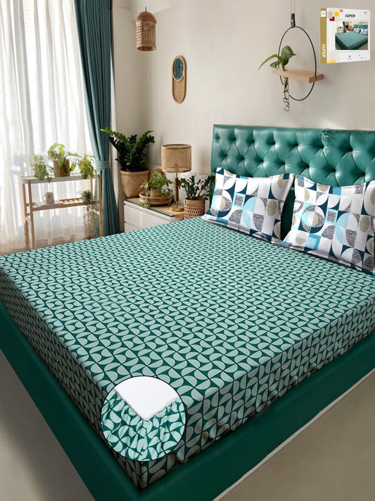Klotthe Green Geometric 300 TC Cotton Blend Fitted Double Bedsheet in Book Fold Packing