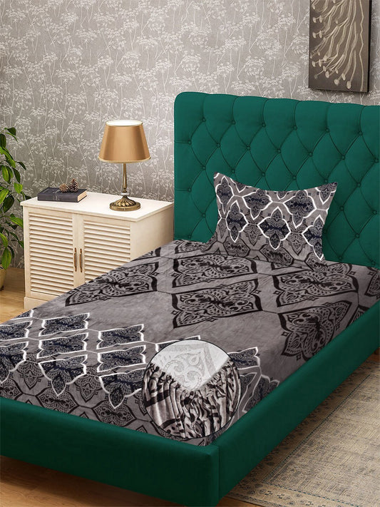 Brown Geometric Fitted Woolen Fitted Single Bedsheet with Pillow Cover