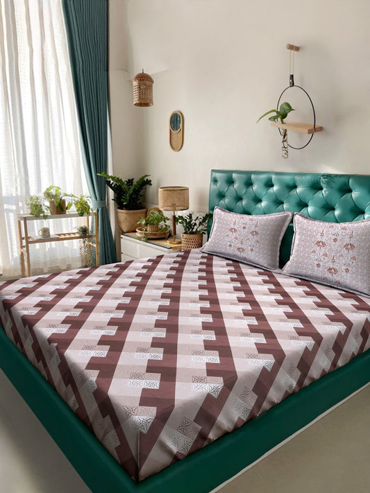 Rust Geometric 400 TC Pure Cotton Super King Double Bedsheet with 2 Pillow Covers
