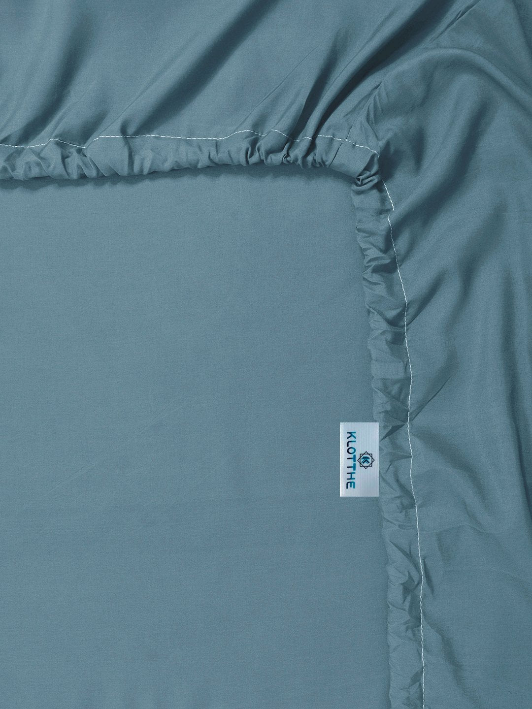 Turquoise Solid 300 TC Cotton Blend Fitted Single Bedsheet with 2 Pillow Covers
