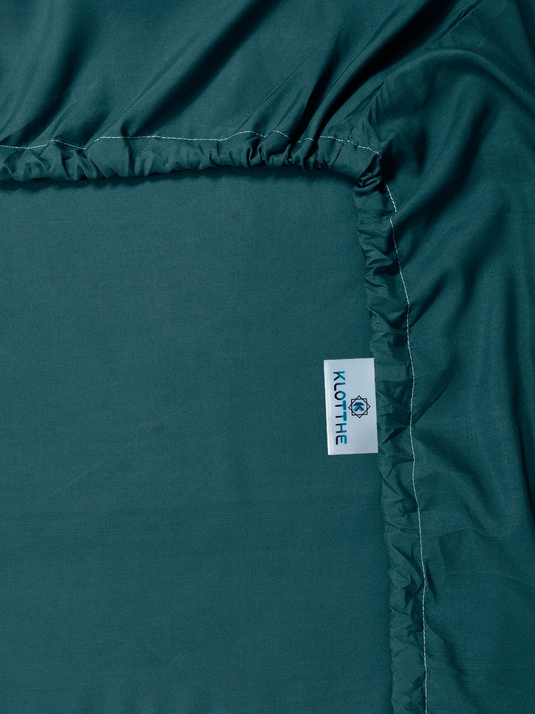 Turquoise Solid 400 TC Satin Fitted Super King Double Bedsheet with 2 Pillow Covers & 2 Cushion Covers