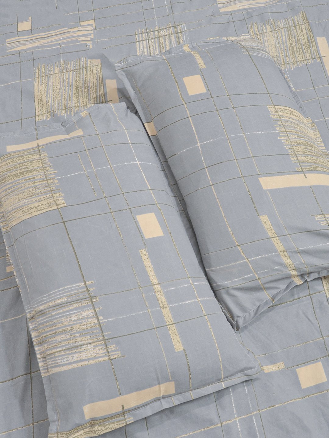 Grey Geometric 300 TC Cotton Blend Double Bedsheet with 2 Pillow Covers