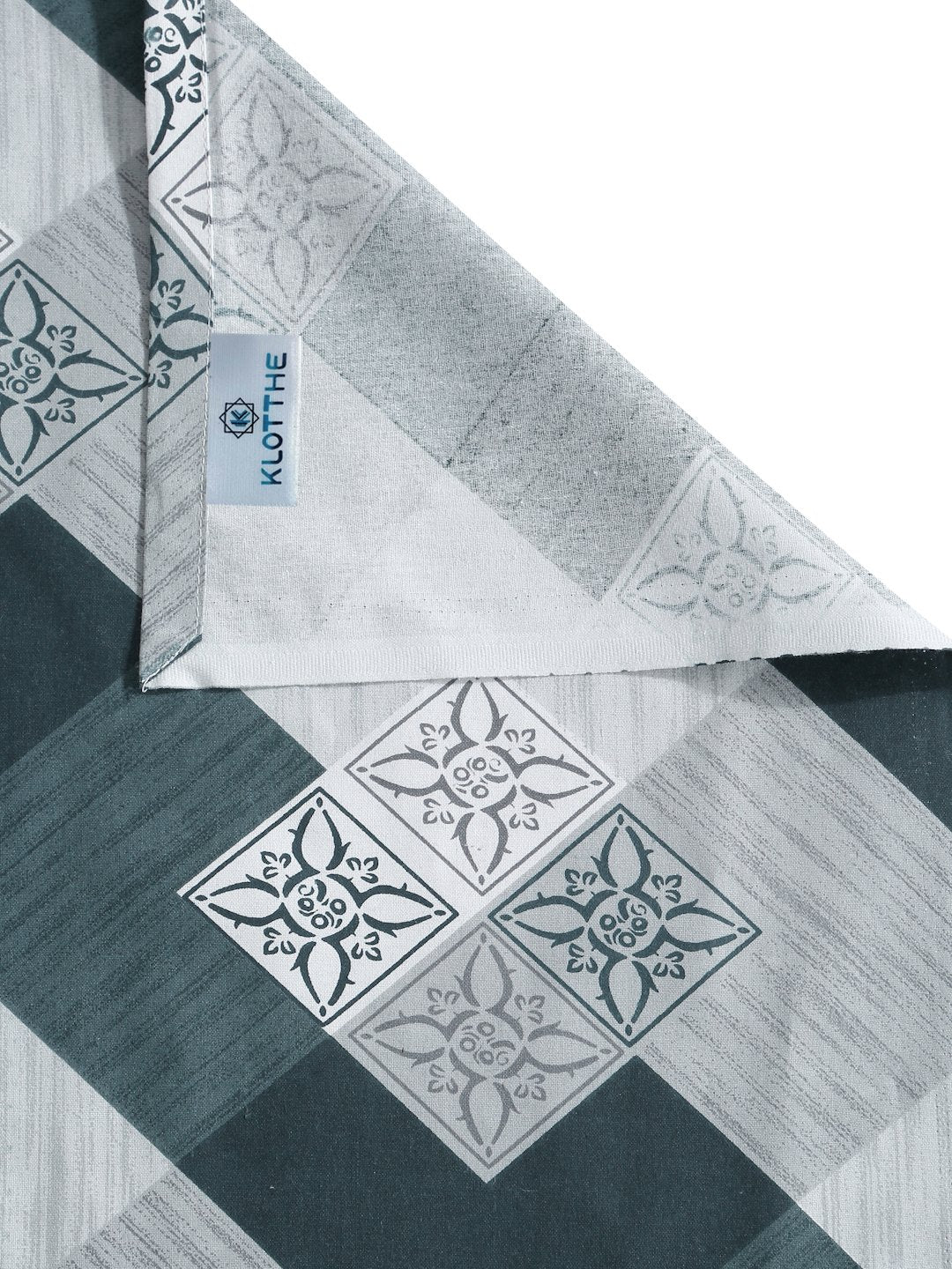 Green Geometric 400 TC Pure Cotton Super King Double Bedsheet with 2 Pillow Covers