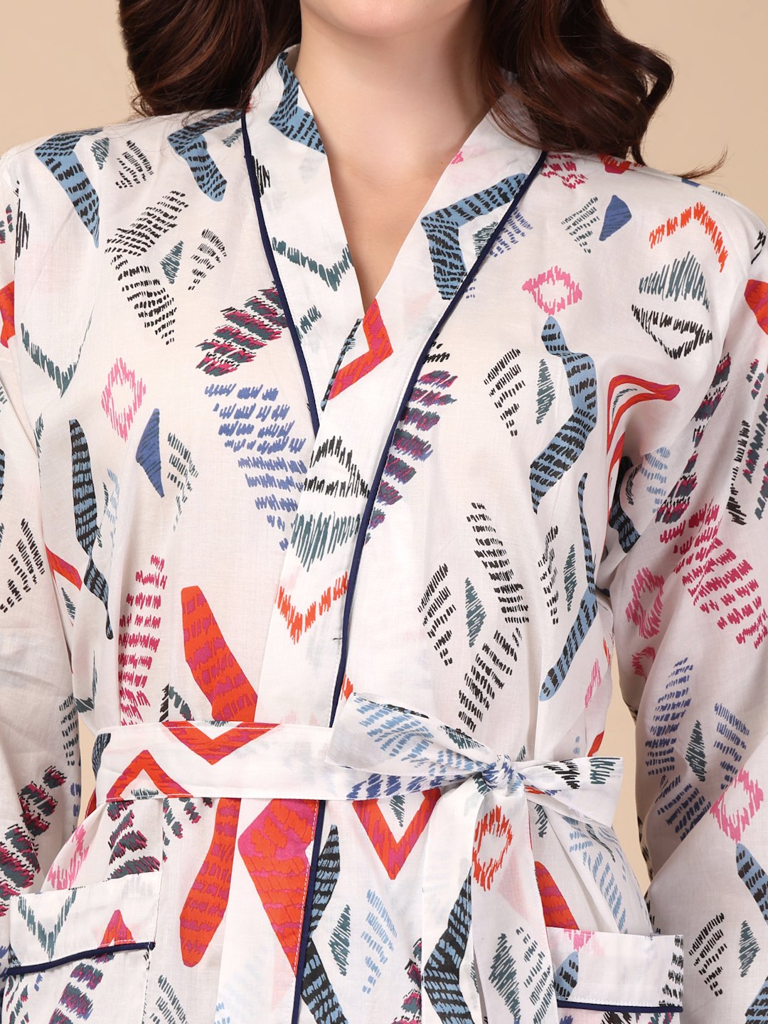 Women Printed White Abstract Pure Cotton Bath Robe With Belt