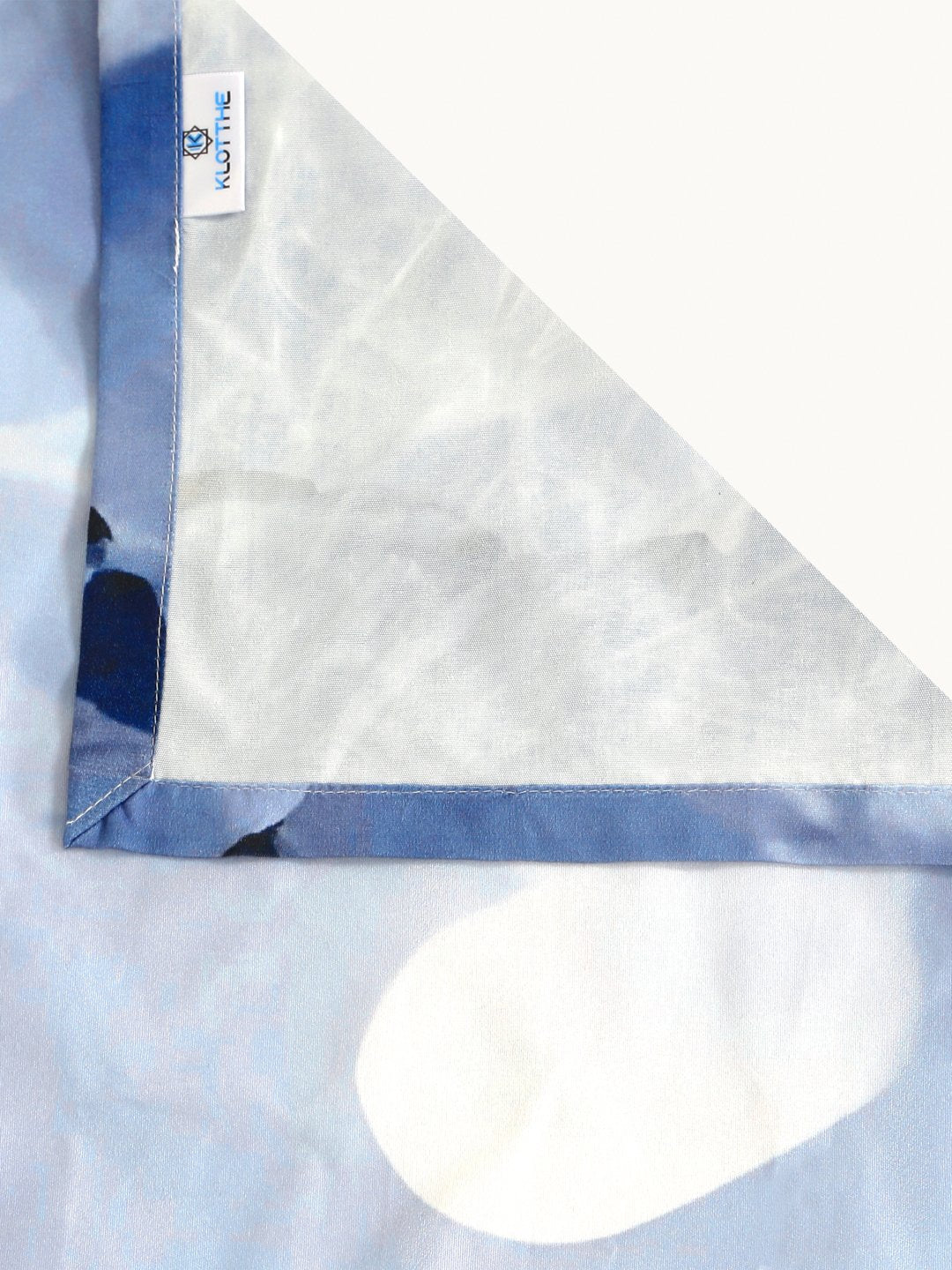 Blue Digital Floral Printed Cotton Blend Double Bedsheet with 2 Pillow Covers