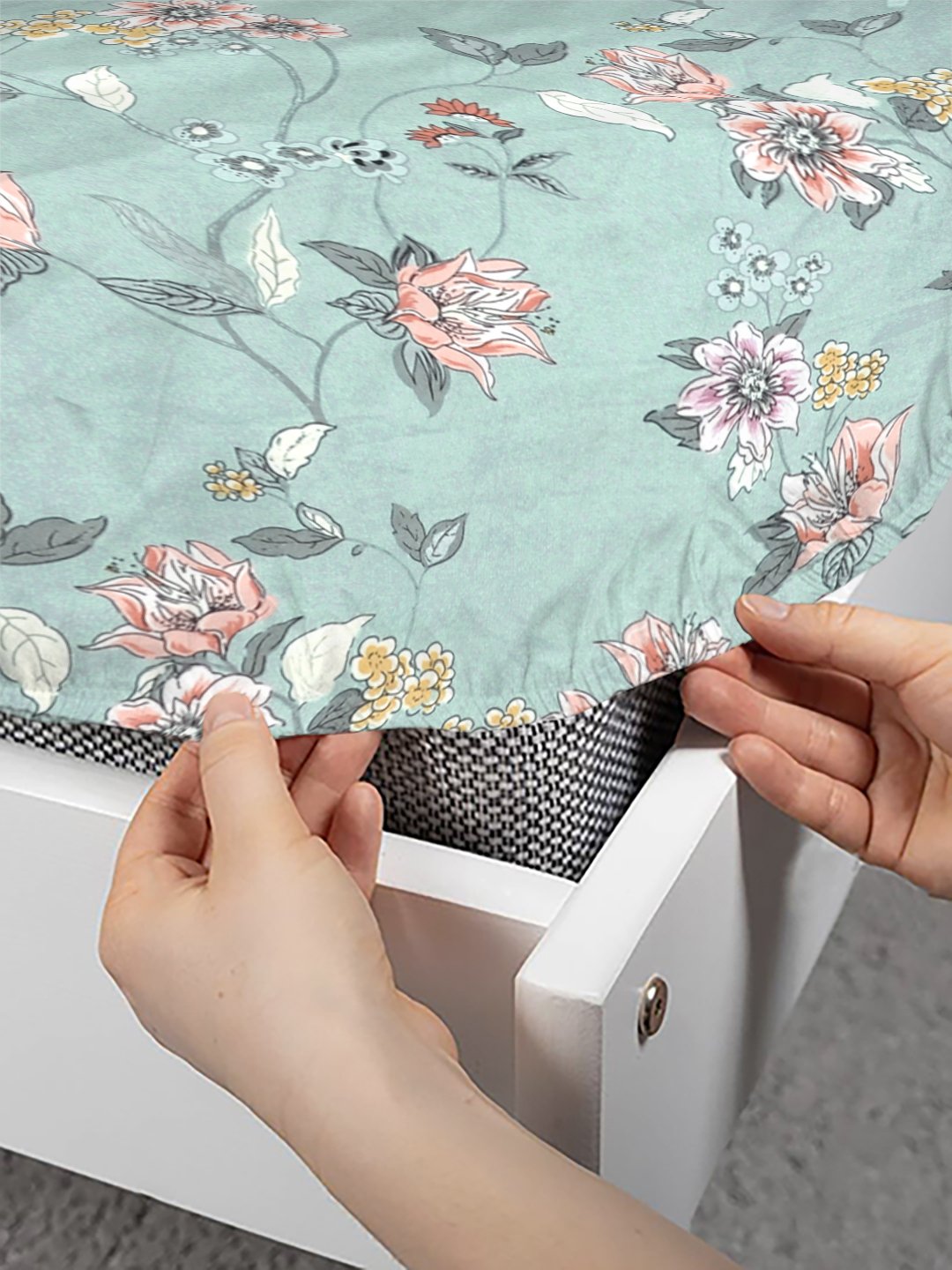 Green Floral 300 TC Cotton Blend Fitted Double Bedsheet with 2 Pillow Covers