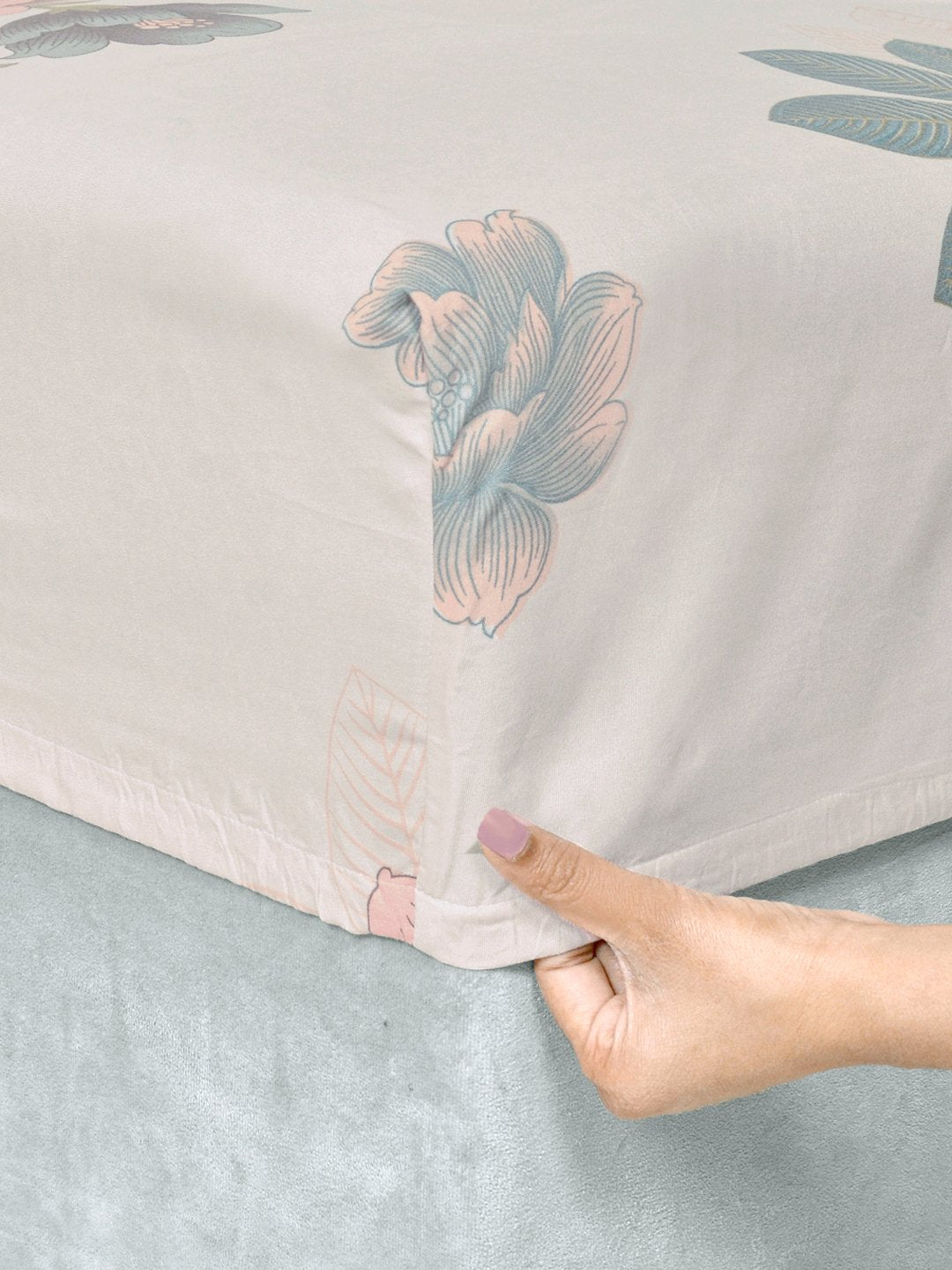 Beige Floral 300 TC Cotton Blend Fitted Double Bedsheet with 2 Pillow Covers