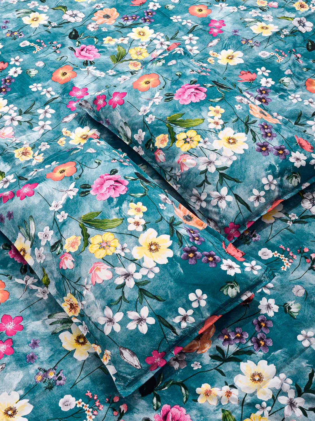 Blue Floral Cotton Blend Double Bedsheet with 2 Pillow Covers
