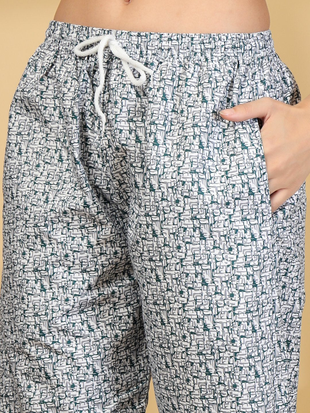 Women Green Abstract Pure Cotton Night Suit