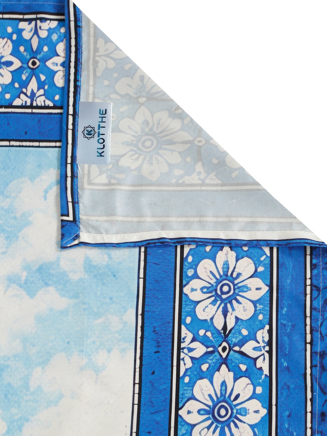 Digital Printed Blue Floral Cotton Blend Double Bedsheet with 2 Pillow Covers