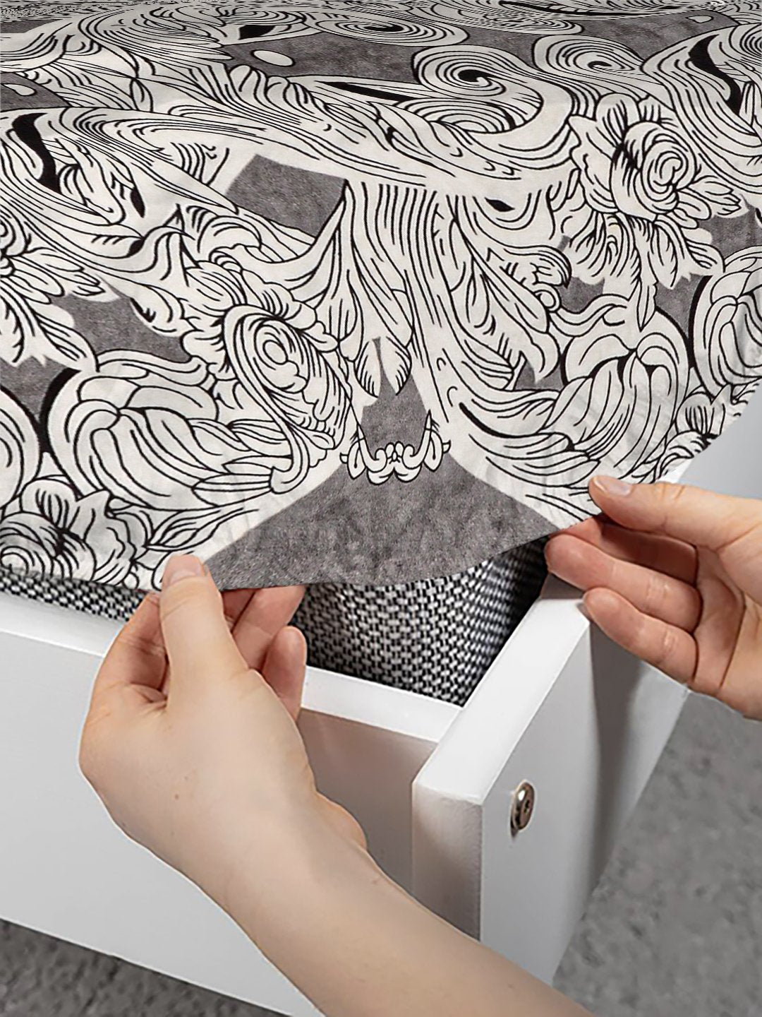 Beige Floral Super King Woolen Fitted Double Bedsheet with 2 Pillow Covers