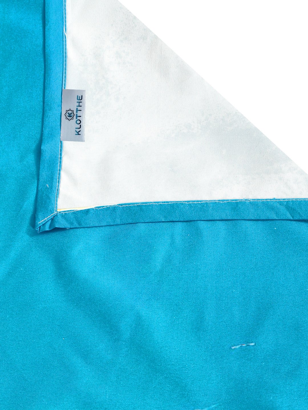 Blue 7D Floral Printed Cotton Blend Double Bedsheet with 2 Pillow Covers