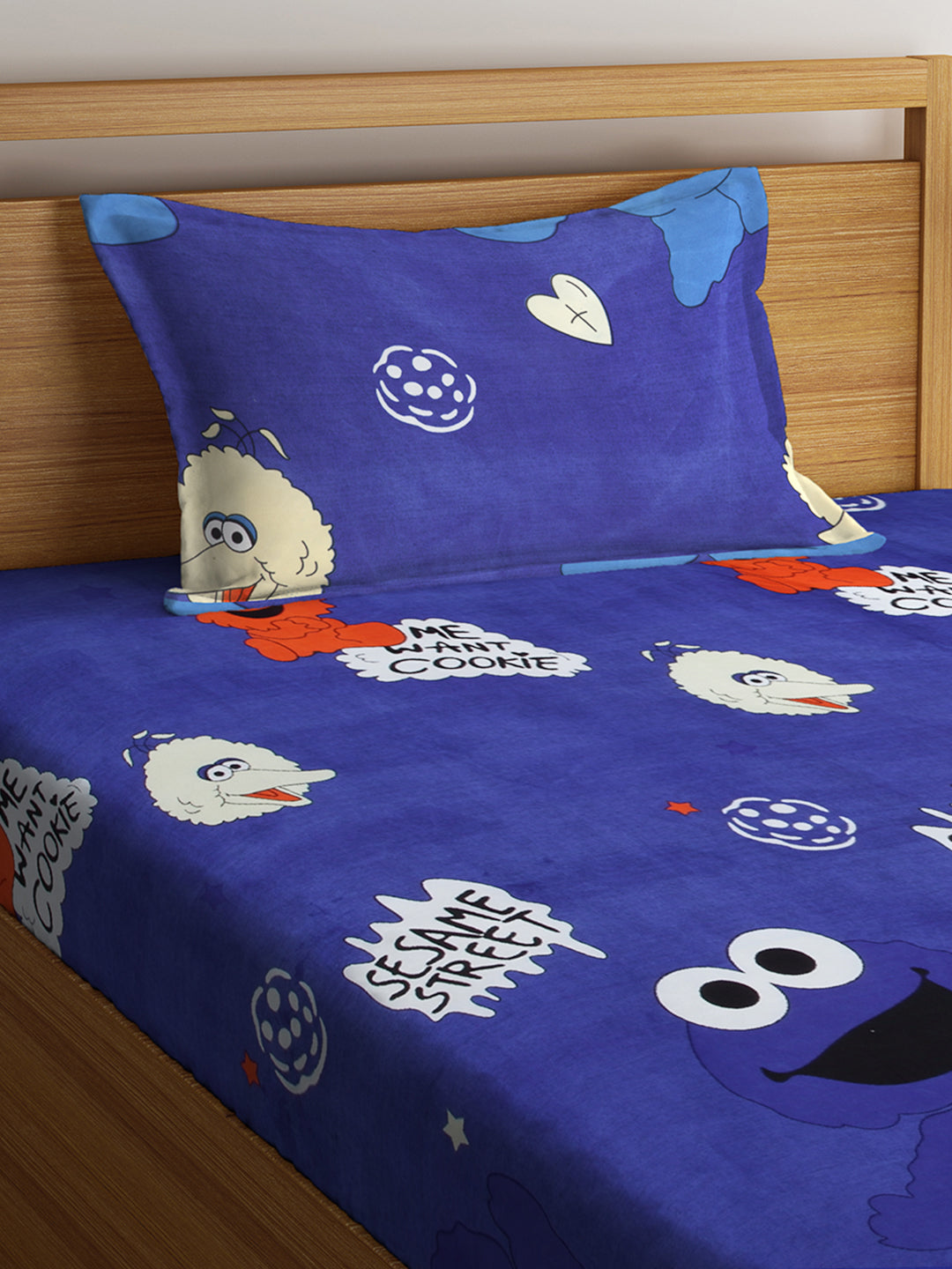 KLOTTHE Blue Polycotton Cartoon Characters BedSheet With 1 Pillow Cover (225X150 cm)
