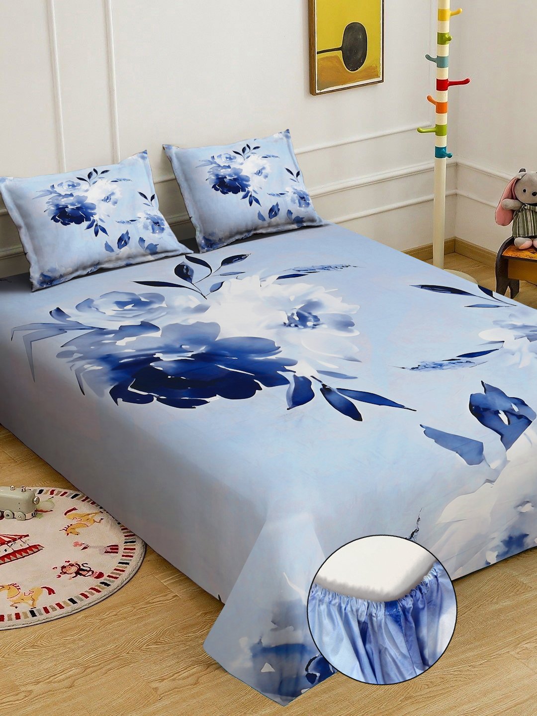 Blue Digital Floral Printed Cotton Blend Fitted Double Bedsheet with 2 Pillow Covers