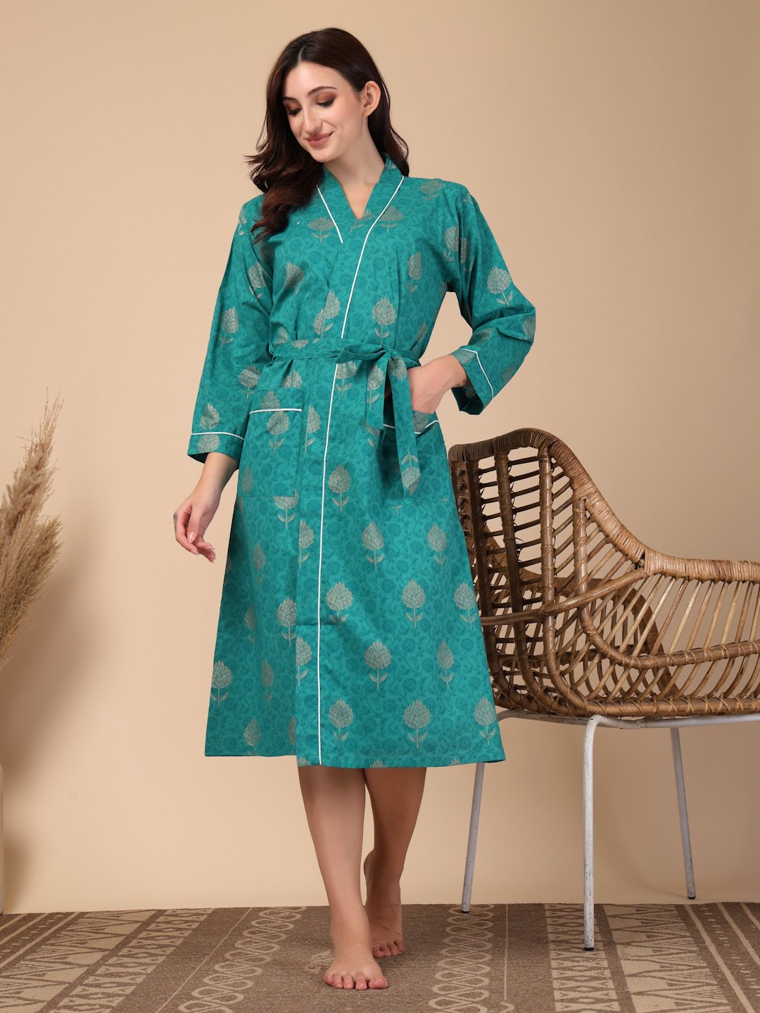 Women Printed Green Floral Pure Cotton Bath Robe With Belt