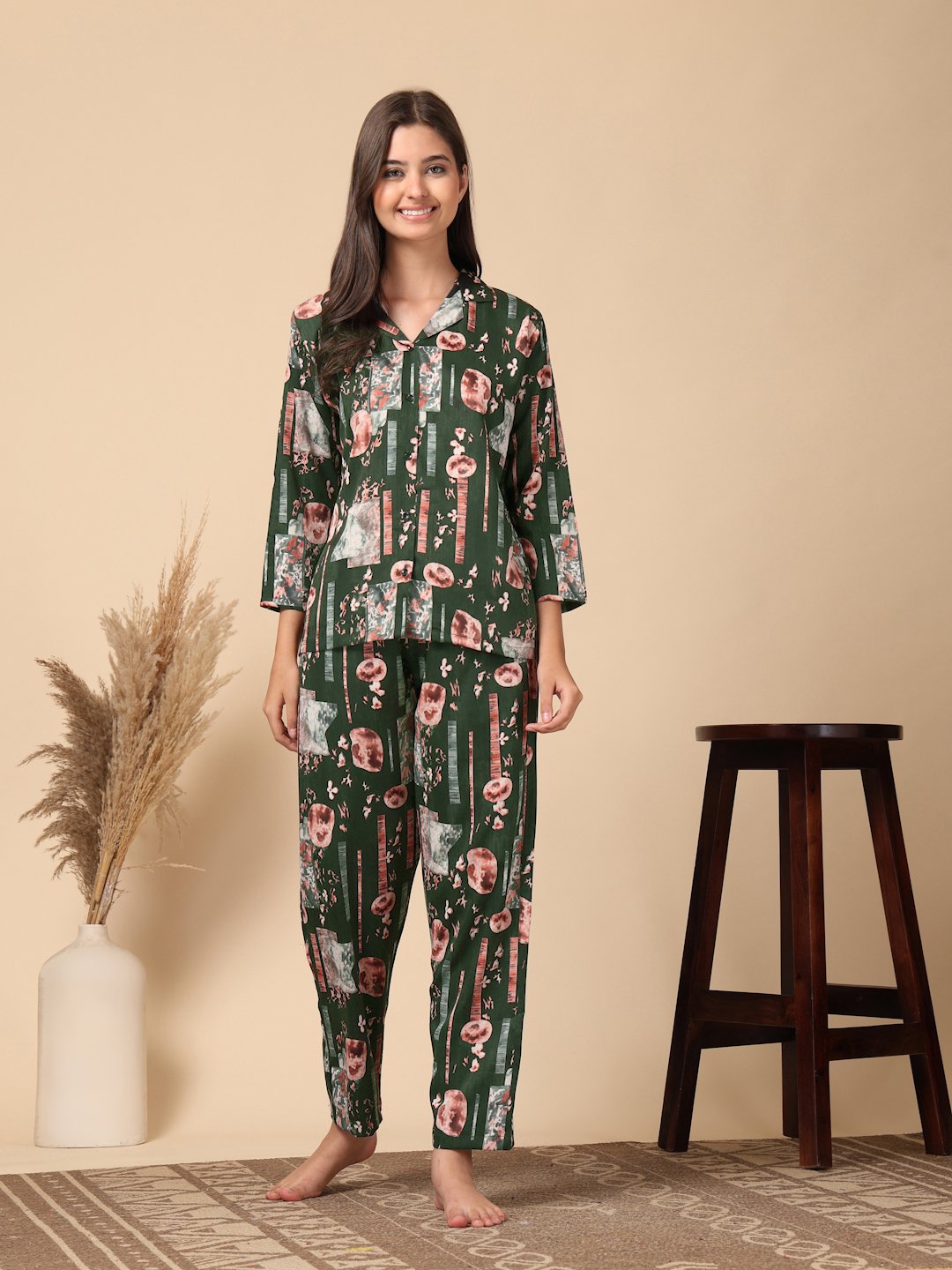 Green Geometric Cotton Blend Women Night Suit