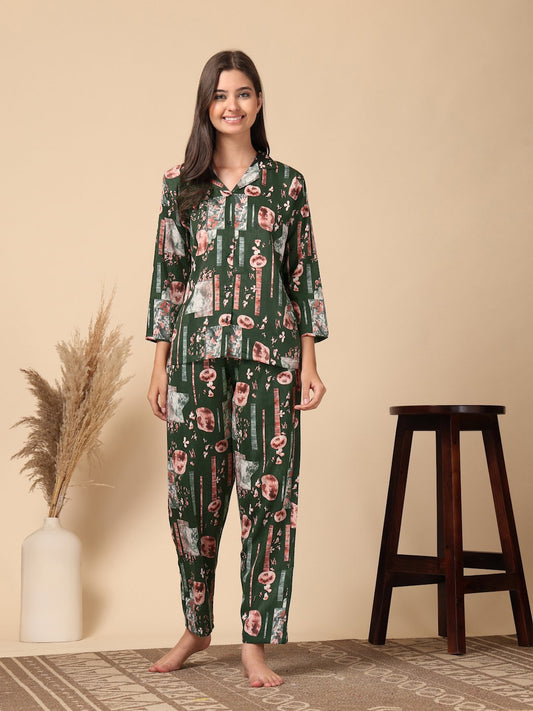 Green Geometric Cotton Blend Women Night Suit