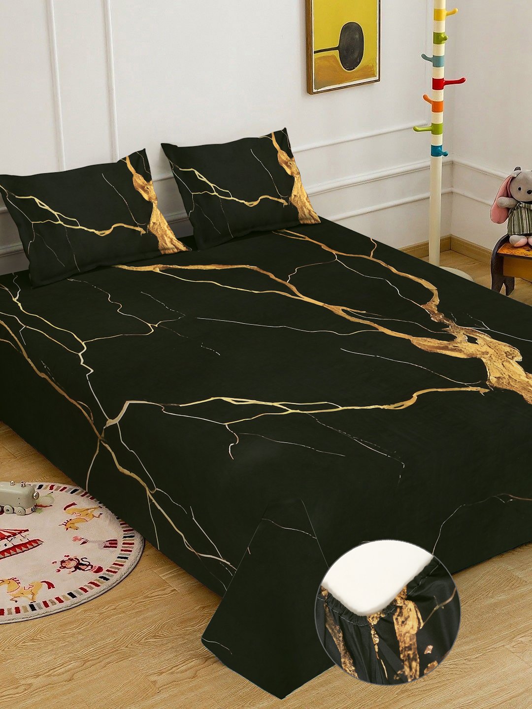Black Digital Abstract Printed Cotton Blend Fitted Double Bedsheet with 2 Pillow Covers