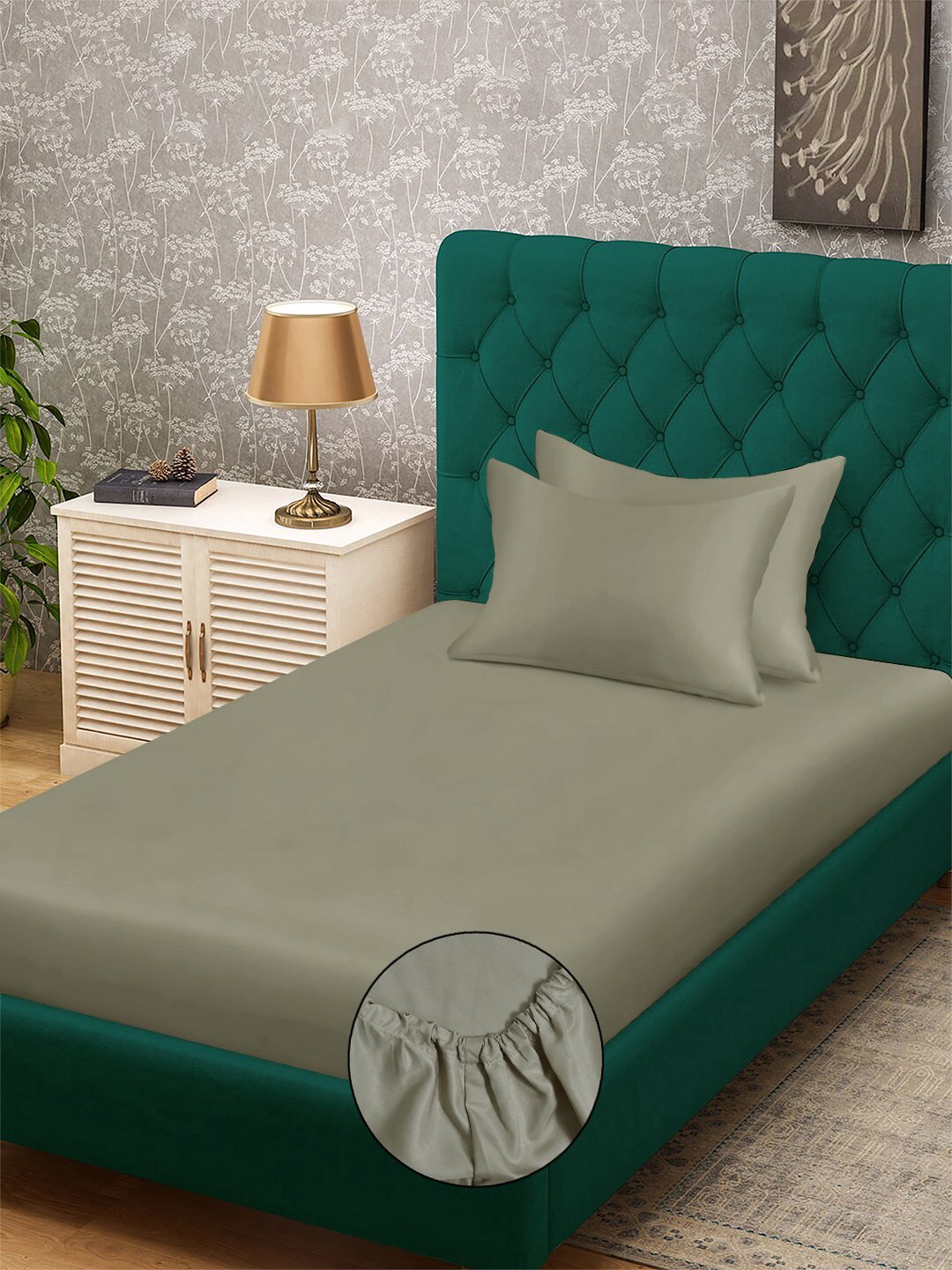 Brown Solid 300 TC Cotton Blend Fitted Single Bedsheet with 2 Pillow Covers