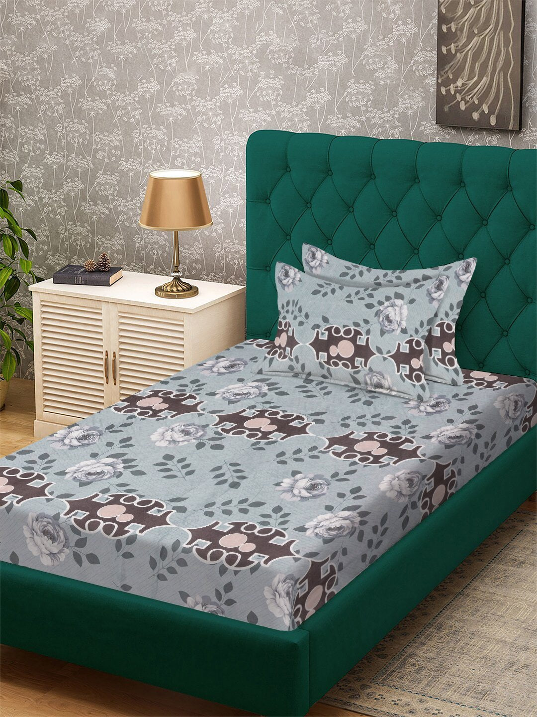 Multi Geometric 300 TC Cotton Blend Single Bedsheet with 2 Pillow Covers