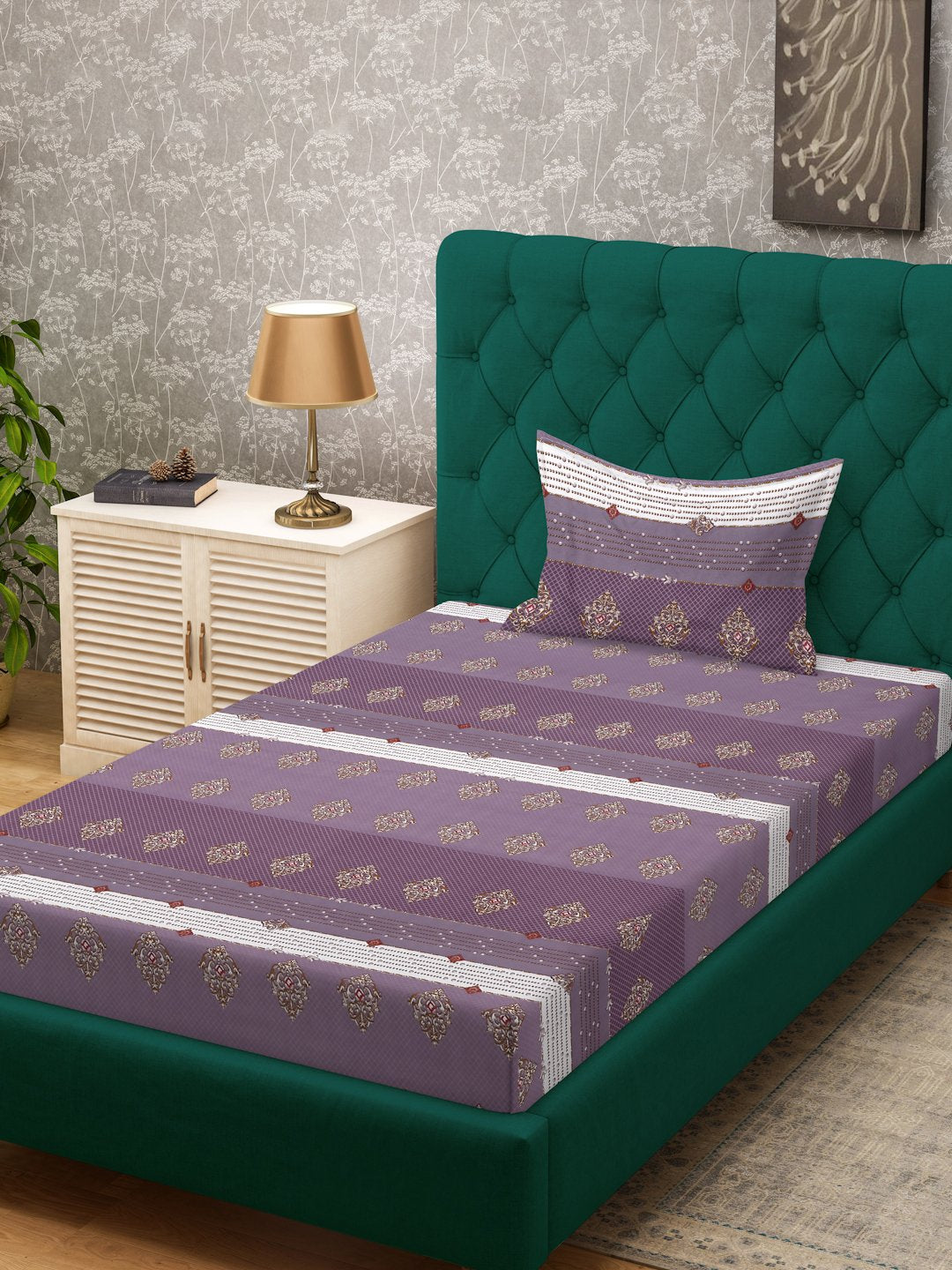 Purple Geometric 300 TC Cotton Blend Single Bedsheet Set in Book Fold Packing
