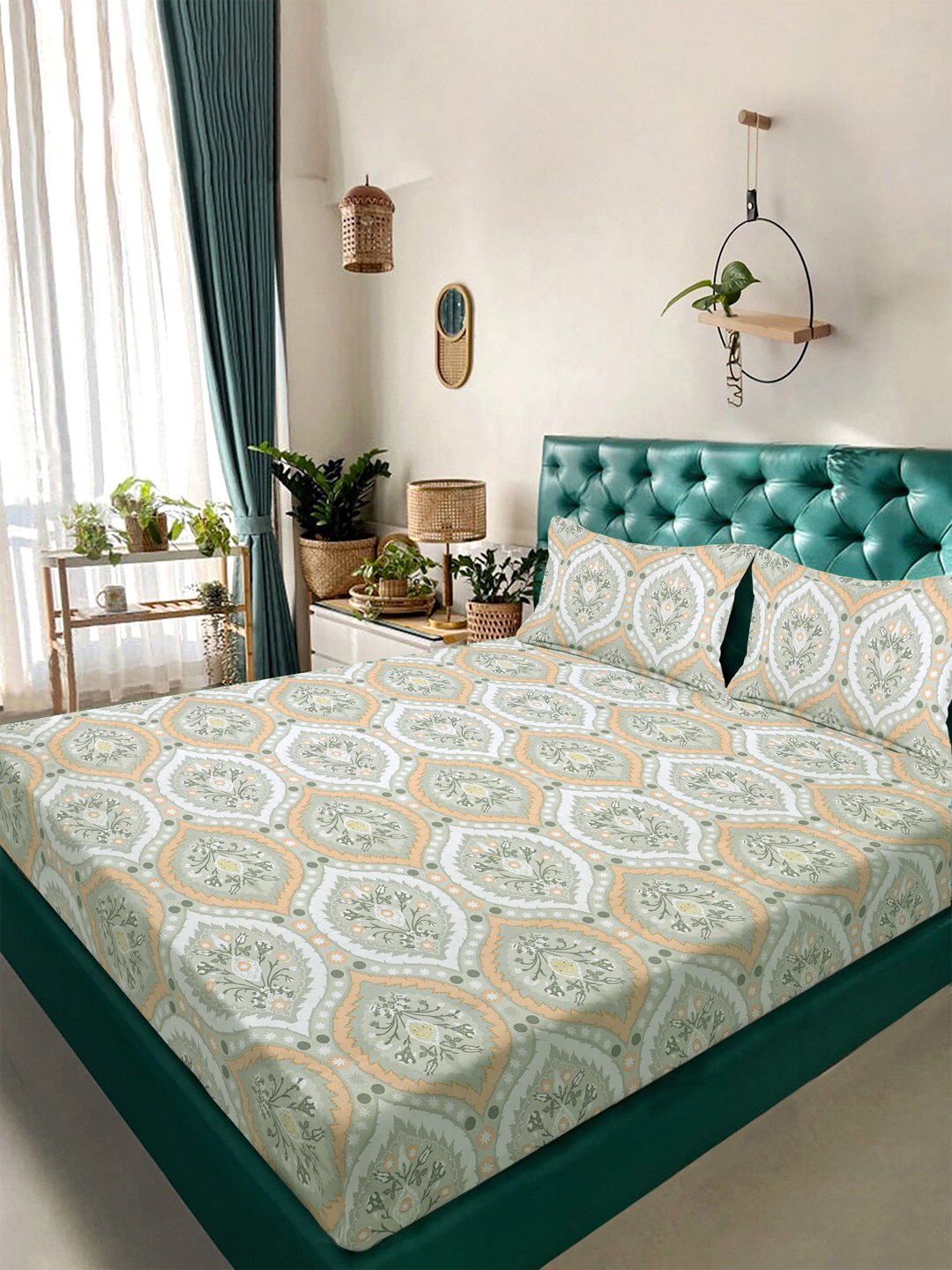 Multi Geometric 300 TC Cotton Blend Double Bedsheet with 2 Pillow Covers