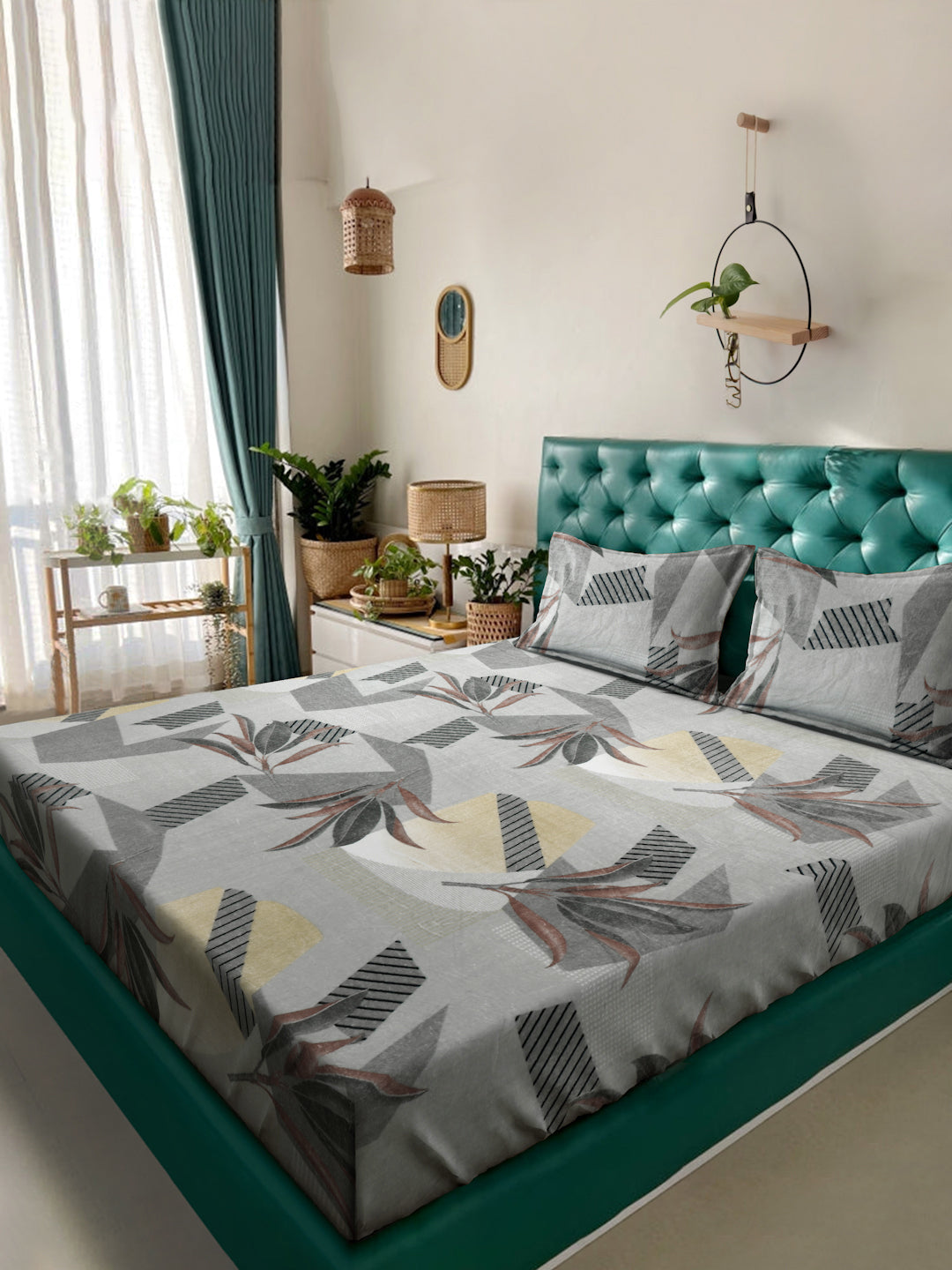 Klotthe Grey Floral Woolen Double Bed Sheet with 2 Pillow Covers
