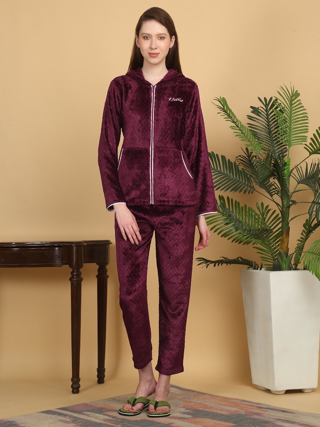 Women Maroon Solid Hooded Woolen Night Suit