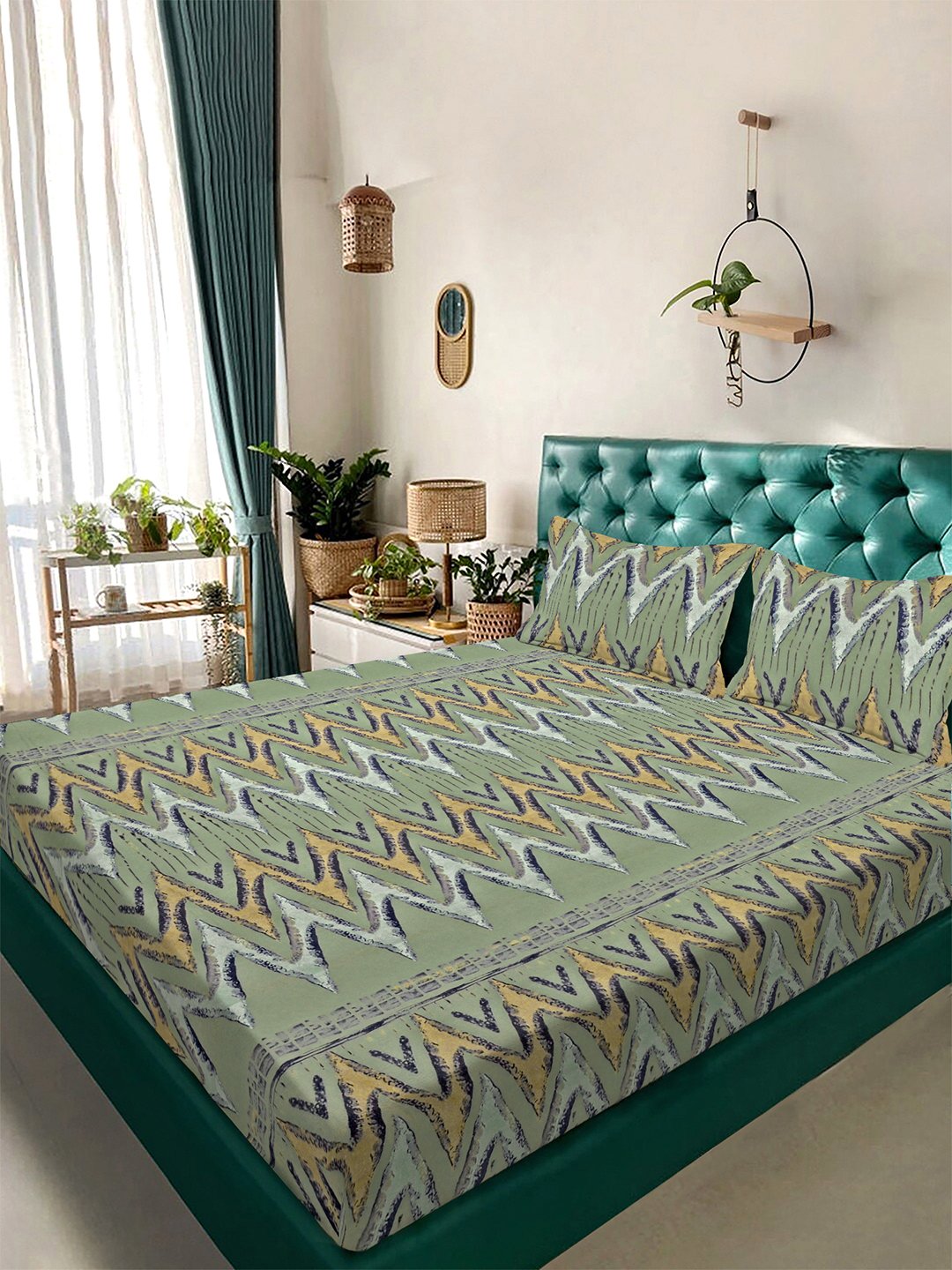 Green Geometric 300 TC Cotton Blend Double Bedsheet in Book Fold Packing
