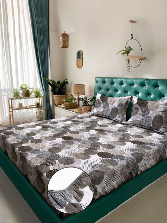 Brown Geometric 300 TC Cotton Blend Fitted Double Bedsheet in Book Fold Packing