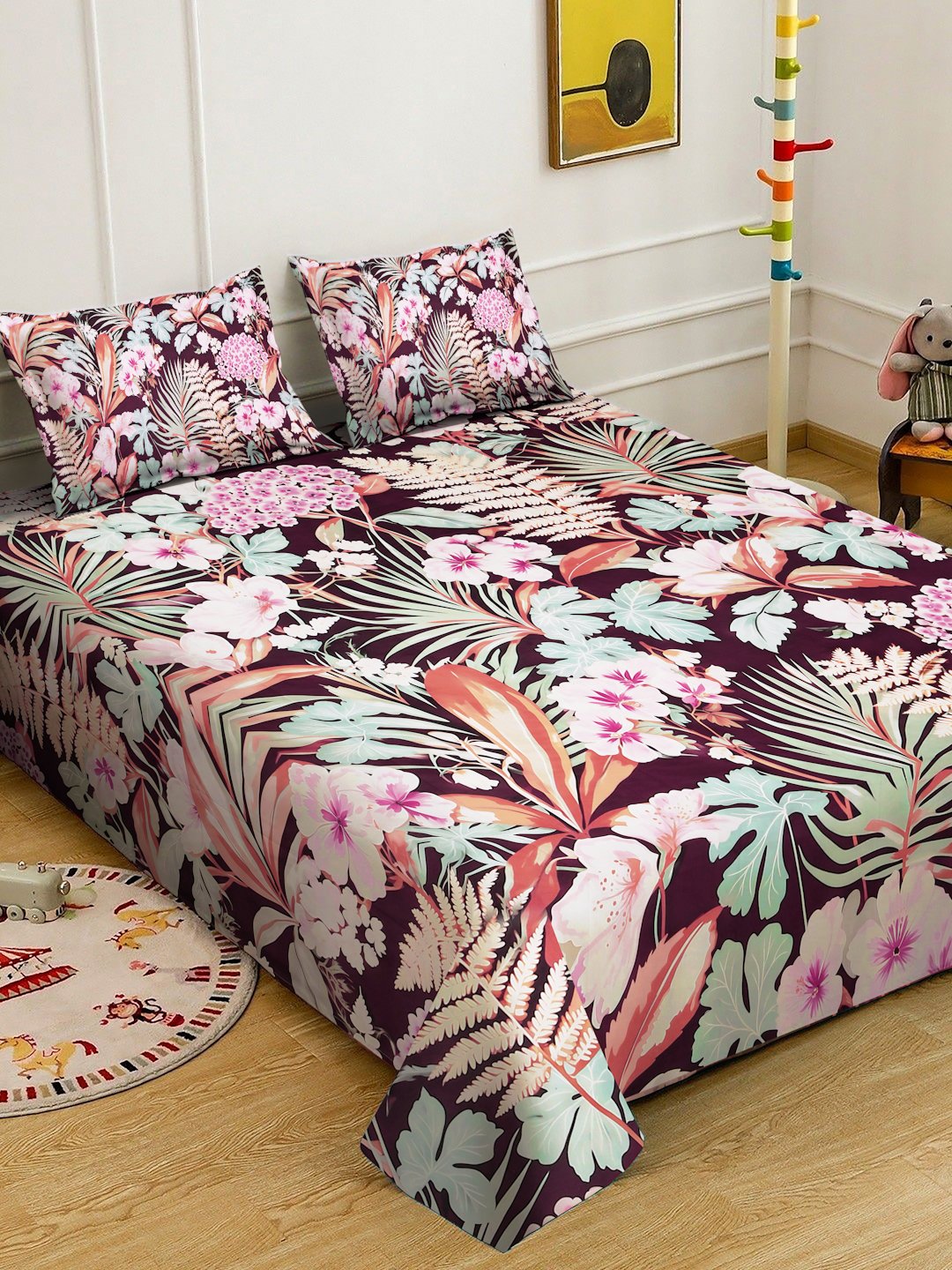 Multi Digital Floral Printed Cotton Blend Double Bedsheet with 2 Pillow Covers