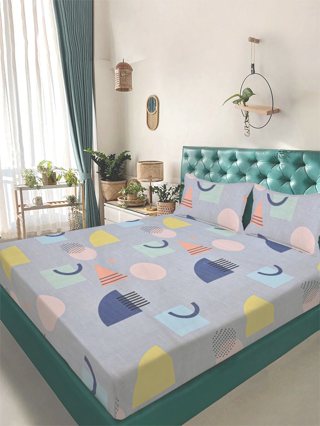 Grey Geometric 300 TC Cotton Blend Double Bedsheet with 2 Pillow Covers
