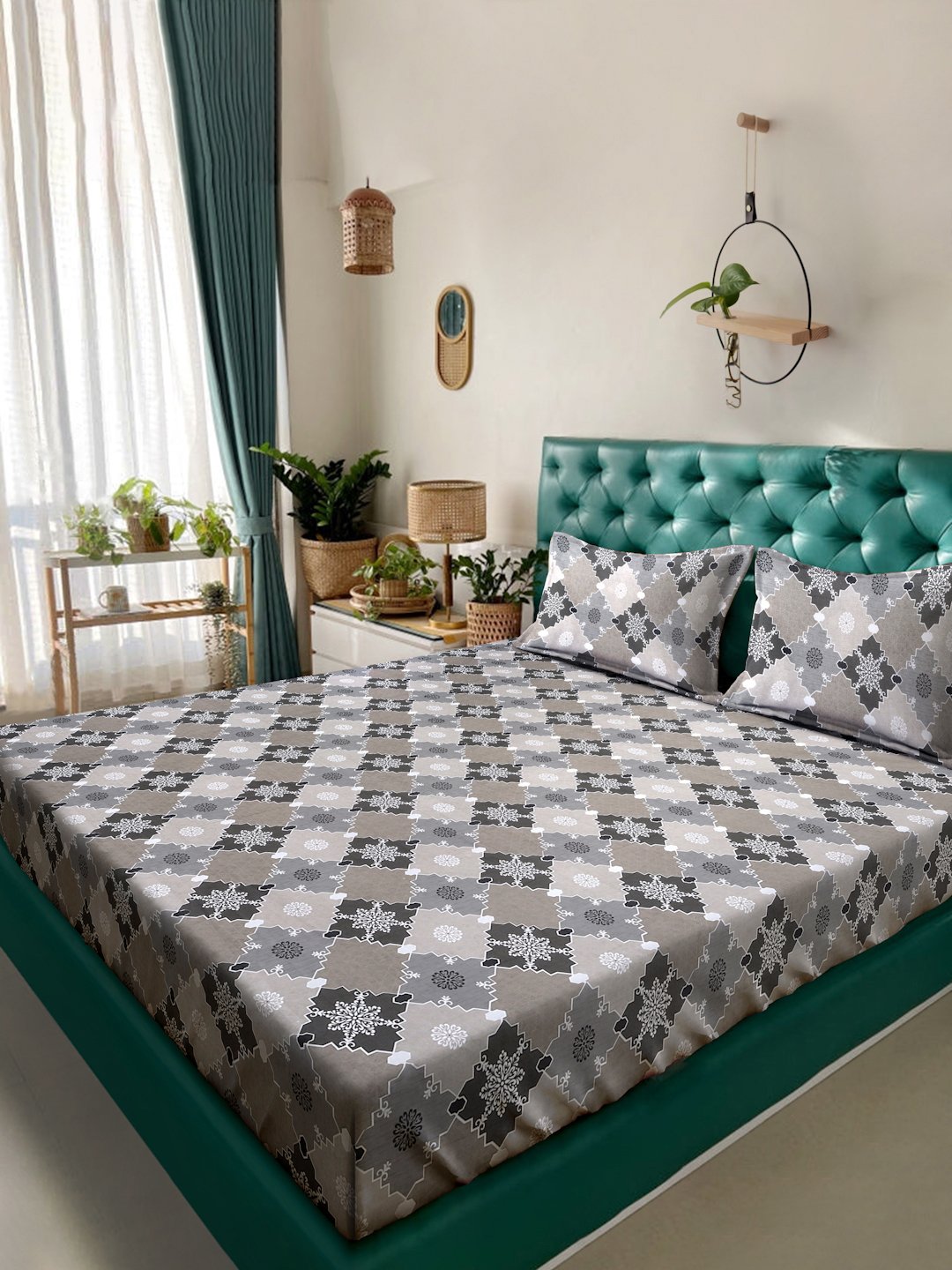 Grey Geometric 400 TC Pure Cotton Double Bedsheet with 2 Pillow Covers