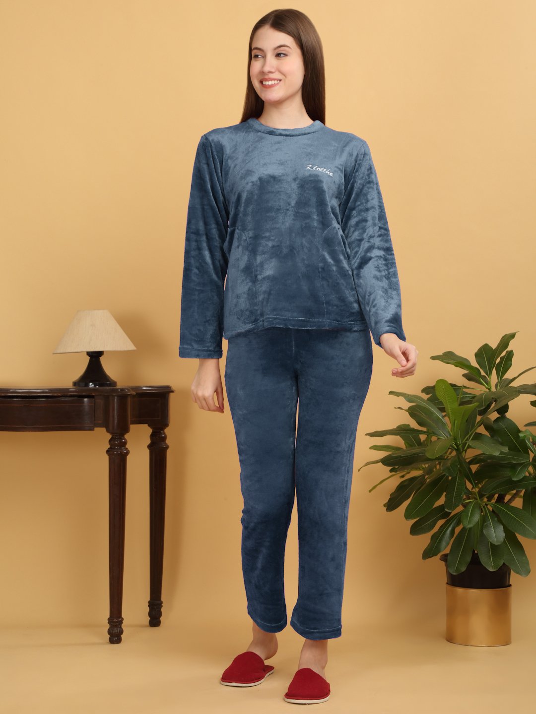 Klotthe Women Turquoise Solid Woolen Night Suit