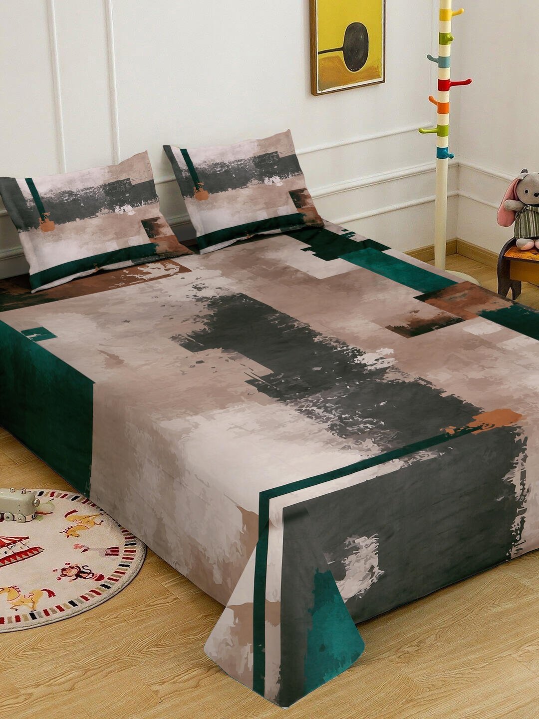 Brown Digital Geometric Printed Cotton Blend Double Bedsheet with 2 Pillow Covers