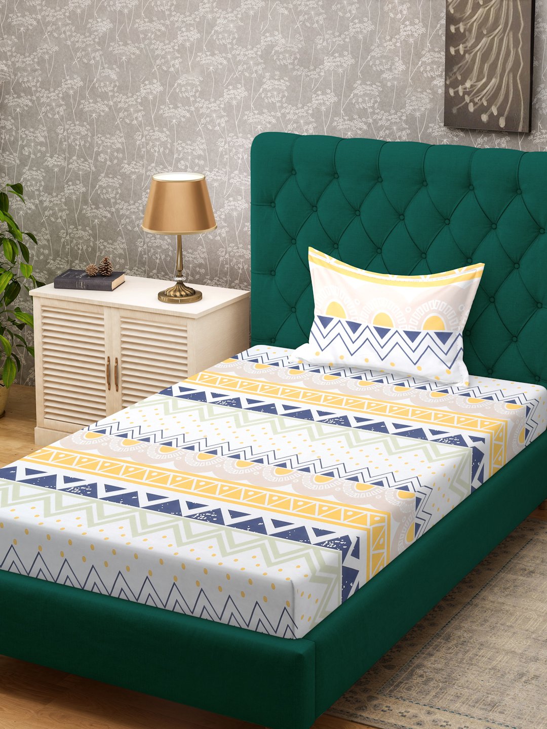 Multi Geometric 300 TC Cotton Blend Single Bedsheet Set in Book Fold Packing