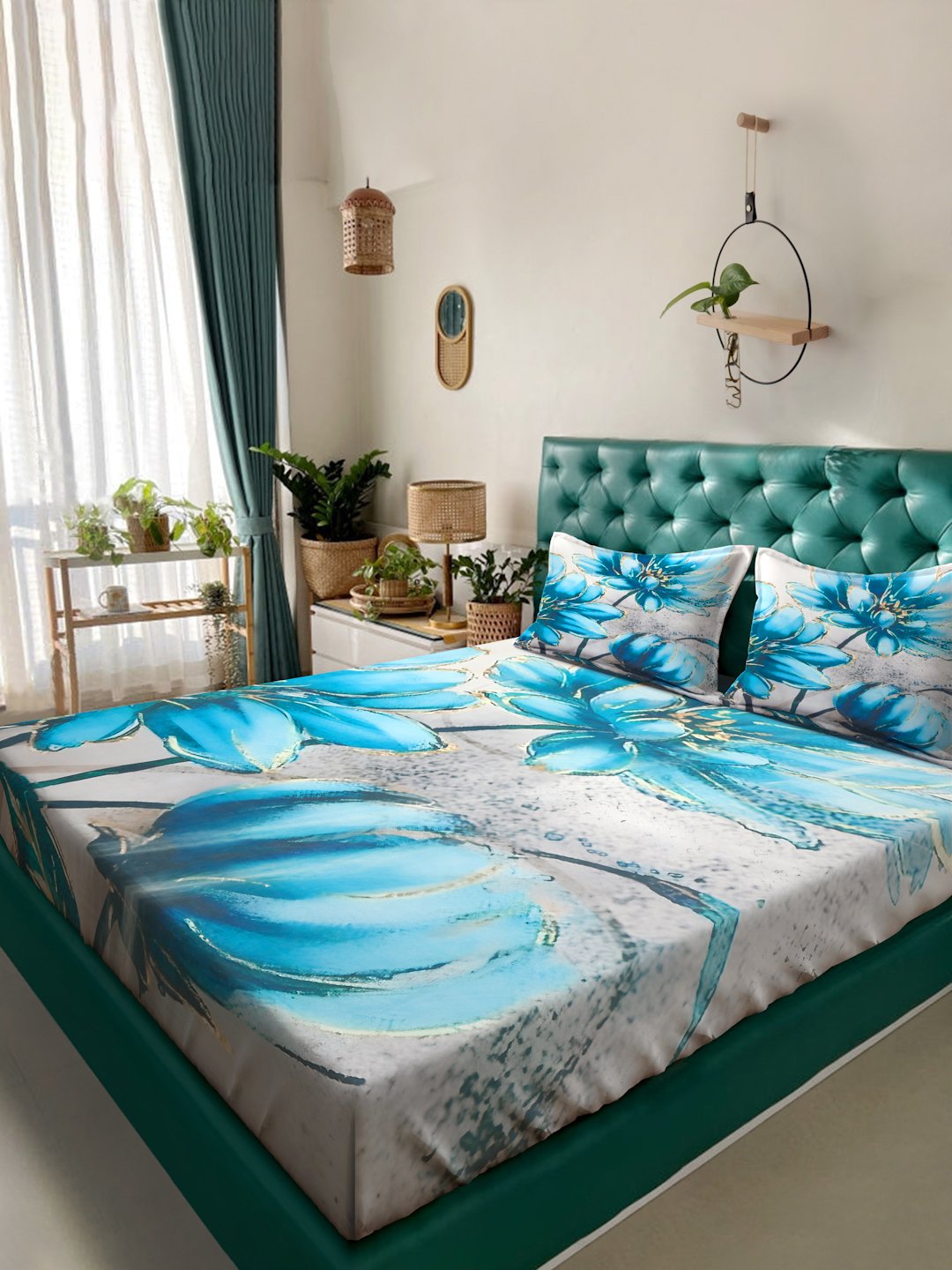 Turquoise Digital Floral Printed Cotton Blend Double Bedsheet with 2 Pillow Covers