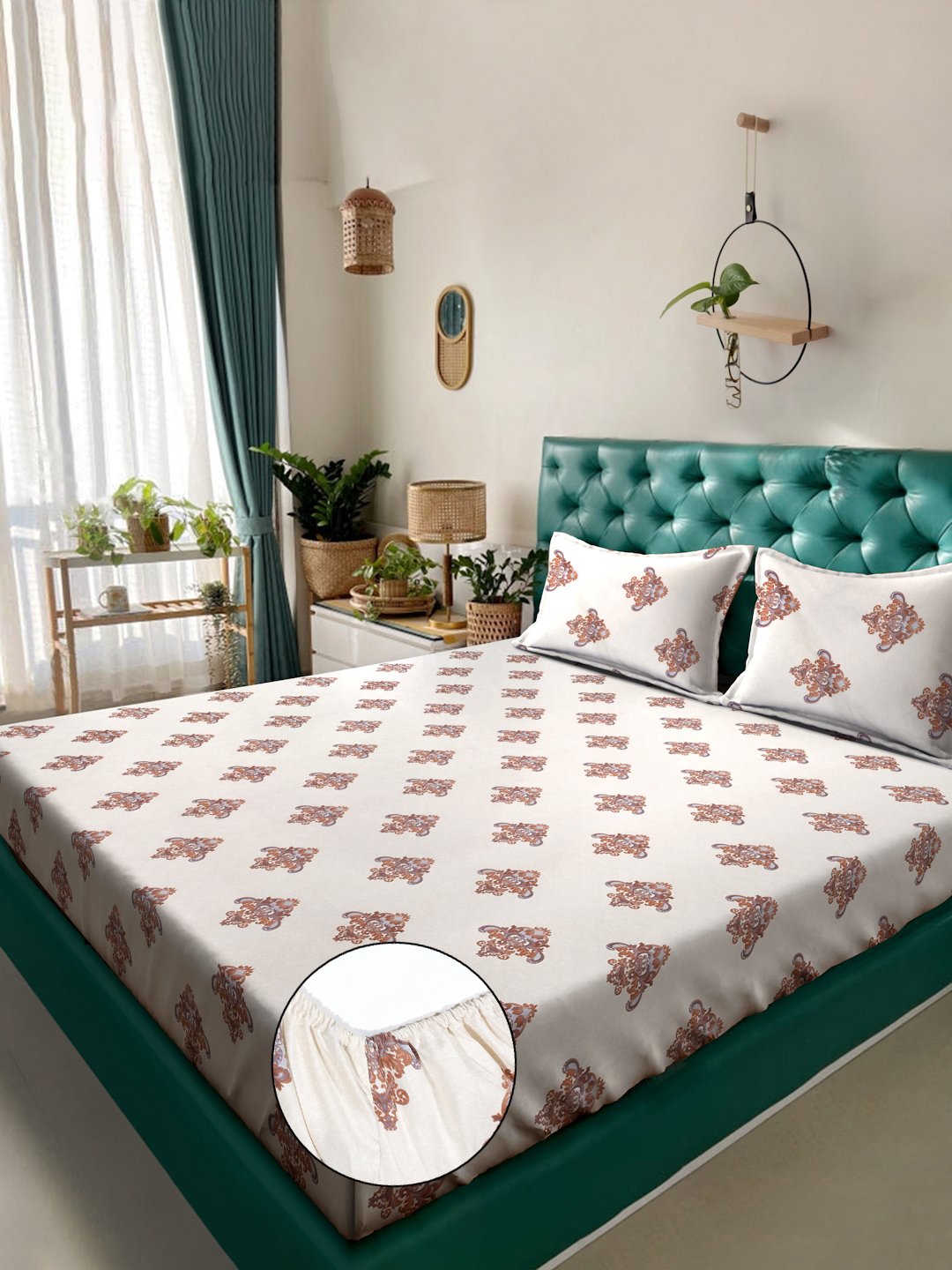Cream Floral 300 TC Cotton Blend Fitted Double Bedsheet in Book Fold Packing