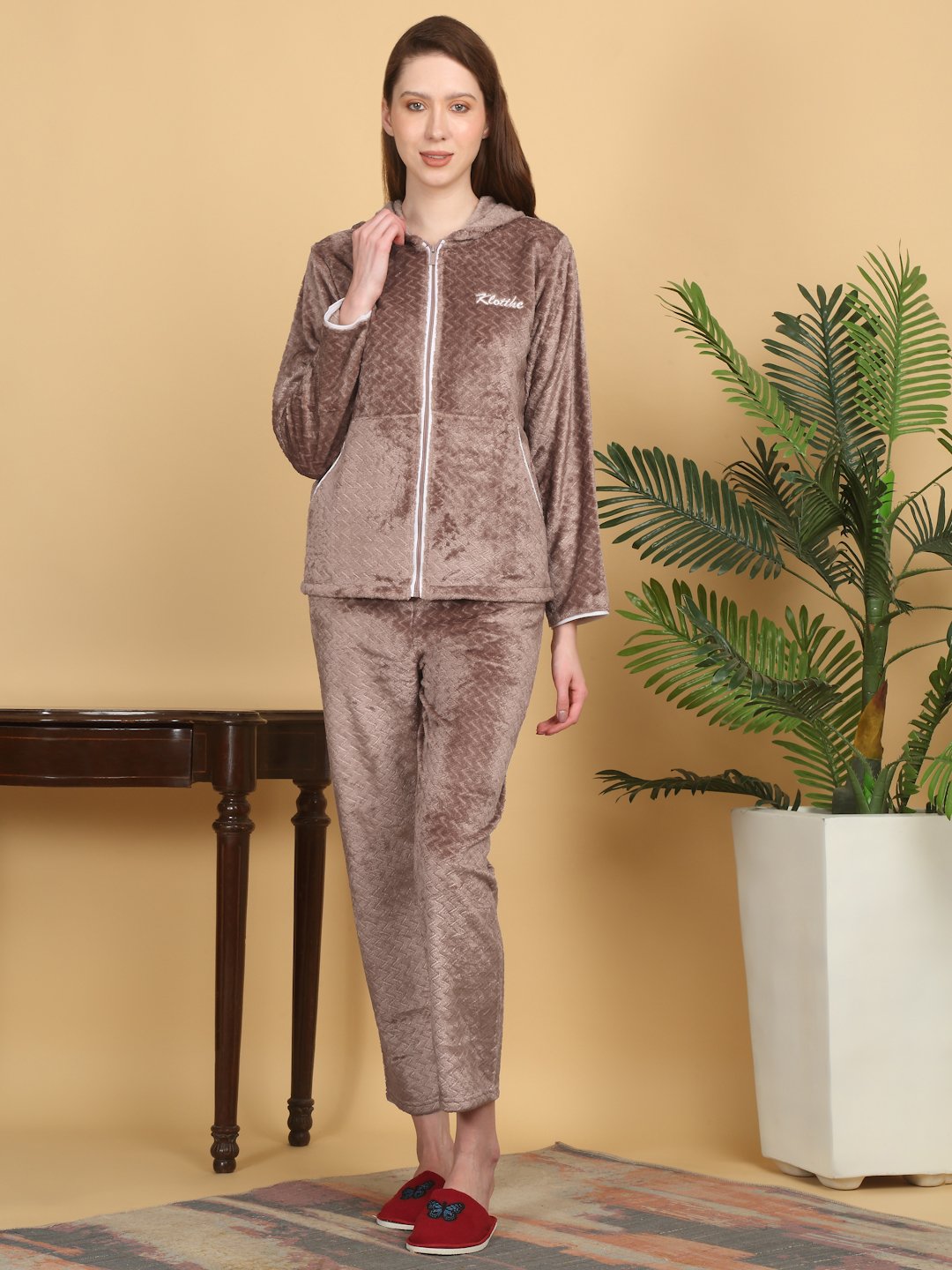 Women Brown Solid Hooded Woolen Night Suit