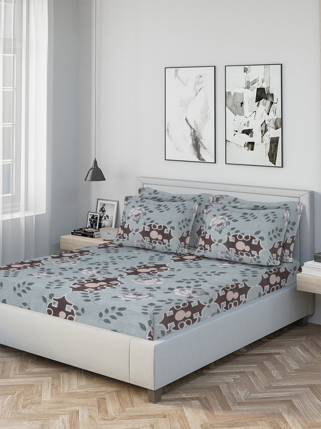 Multi Geometric 300 TC Cotton Blend Double Bedsheet with 4 Pillow Covers