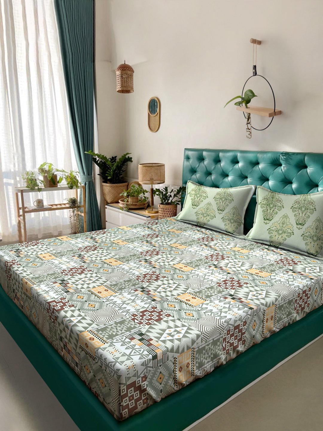 Multi Geometric 400 TC Pure Cotton Super King Double Bedsheet with 2 Pillow Covers
