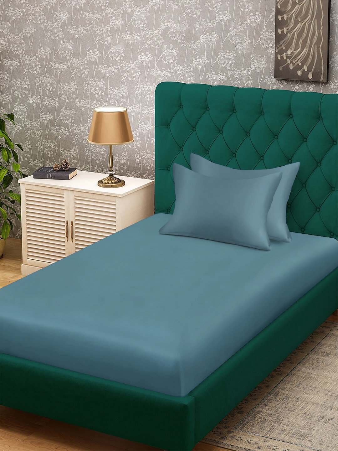 Turquoise Solid 300 TC Cotton Blend Single Bedsheet with 2 Pillow Covers
