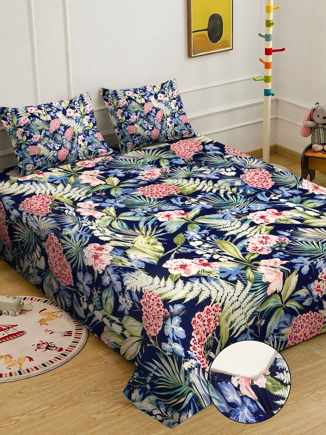 Blue Digital Floral Printed Cotton Blend Fitted Double Bedsheet with 2 Pillow Covers