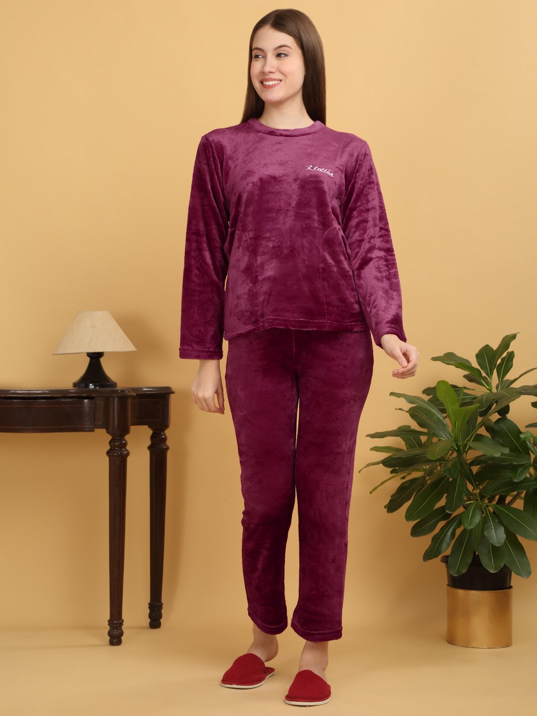 Klotthe Women Maroon Solid Woolen Night Suit