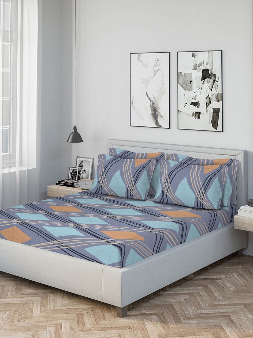 Multi Geometric 300 TC Cotton Blend Double Bedsheet with 4 Pillow Covers