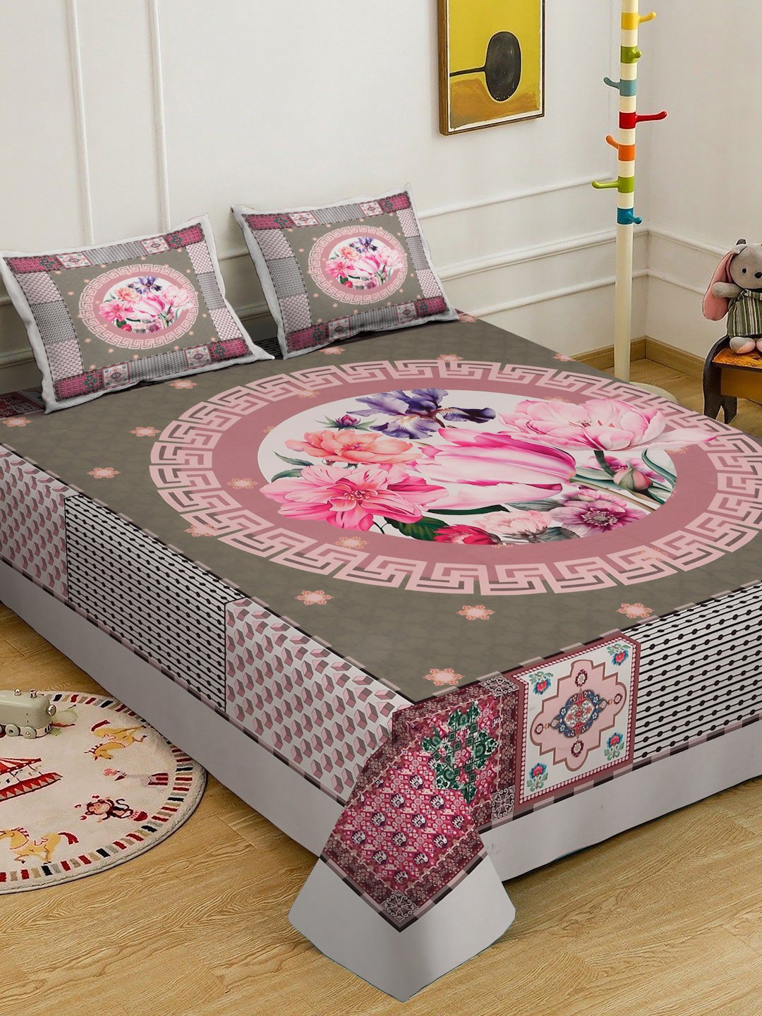 Multi Digital Floral Printed Cotton Blend Double Bedsheet with 2 Pillow Covers
