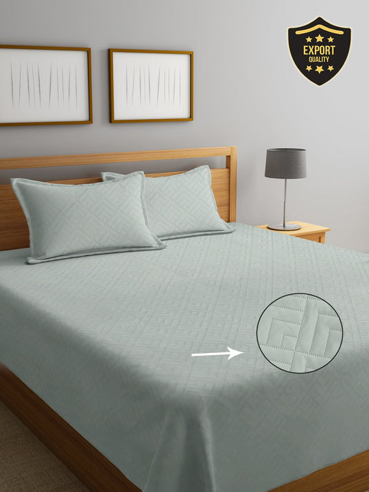 LightGreen Geometric King Size Micro Fiber Filling Double Bedcover with 2 Pillow covers