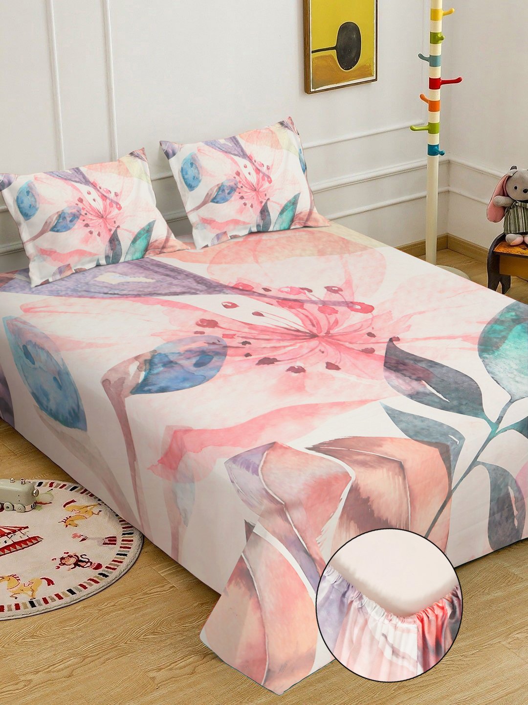 White 7D Floral Printed Fitted Cotton Blend Double Bedsheet with 2 Pillow Covers