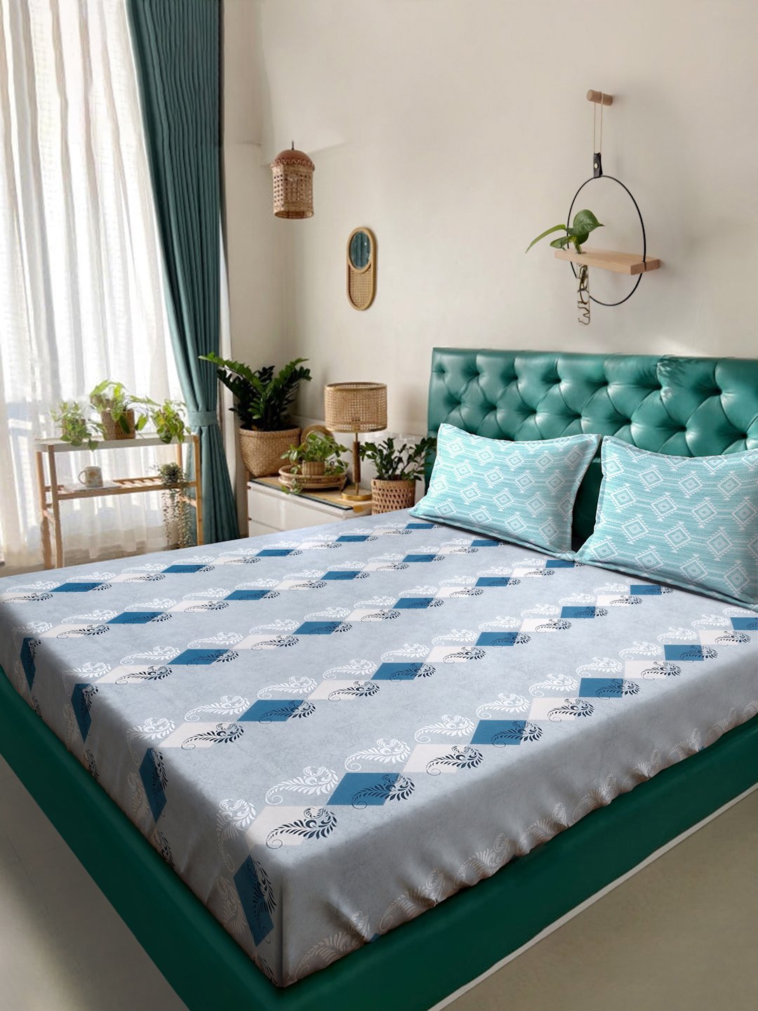 Grey Geometric 400 TC Pure Cotton Double Bedsheet with 2 Pillow Covers