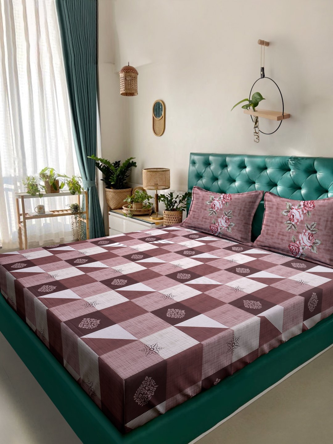 Rust Geometric 400 TC Pure Cotton Super King Double Bedsheet with 2 Pillow Covers